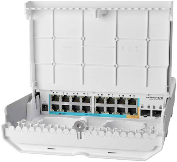 MikroTik Net Power 15FR — пассивный реверсивный коммутатор PoE, 16 портов Ethernet, 2 x SFP