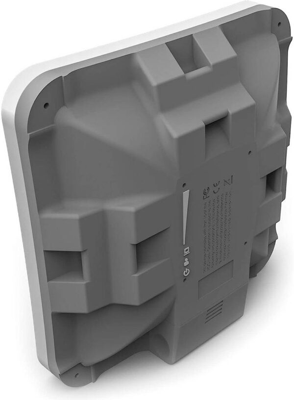 MikroTik SXTsq Lite5 — 16dBi, 5GHz, Dual Chain Integrated CPE/Backbone