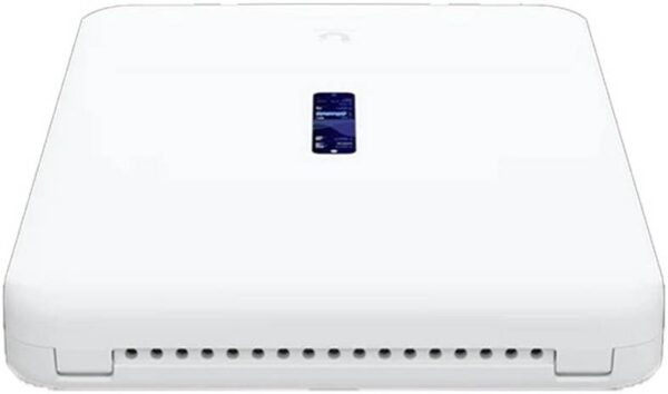 Ubiquiti Networks Dream Wall UniFi Cloud Gateway — сенсорный экран 4,7 дюйма, ARM Cortex-A57, пропускная способность до 2,7 Гбит